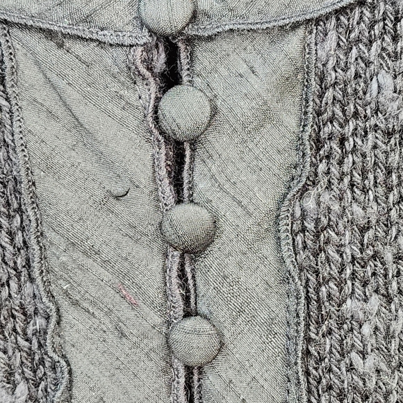 Hot Knots Women's Button Front Knitted Cardigan - Picture 4 of 8